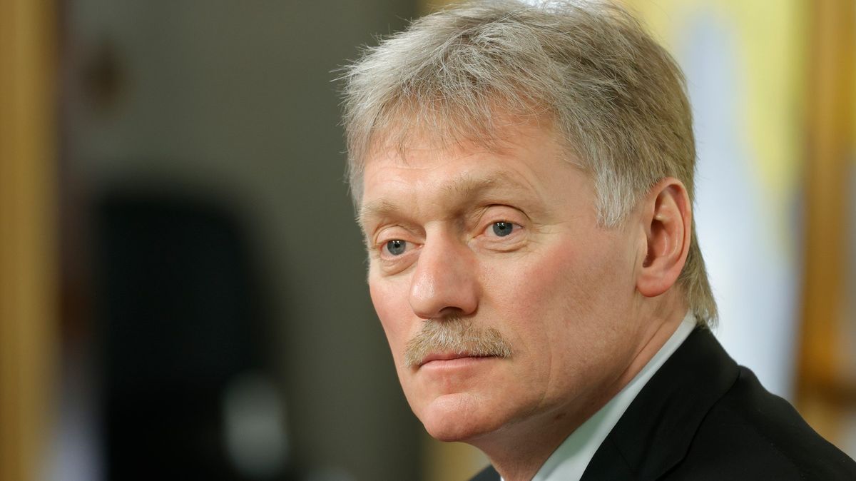 EU přidá na sankční seznam další ruské oligarchy i mluvčího Peskova